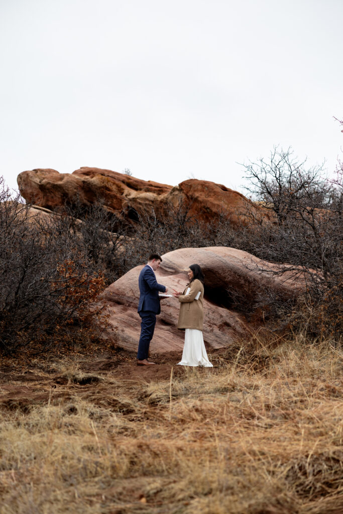 Couple shares vows during intimate Colorado elopement.